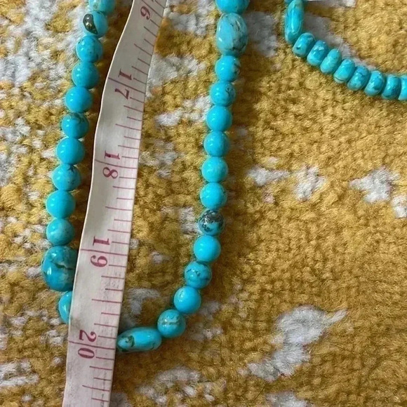 Set of genuine, turquoise, single strand necklace, and bracelet NWOT - Picture 4 of 5